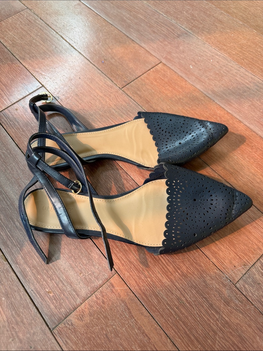 Old Navy Black Pointed Toe Laser-Cut Ankle Strap Flats